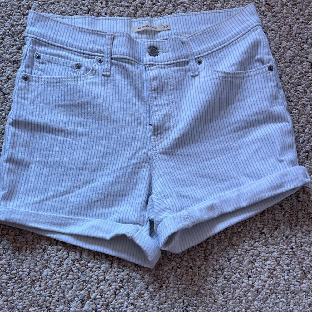 Levi White & Blue Striped Shorts